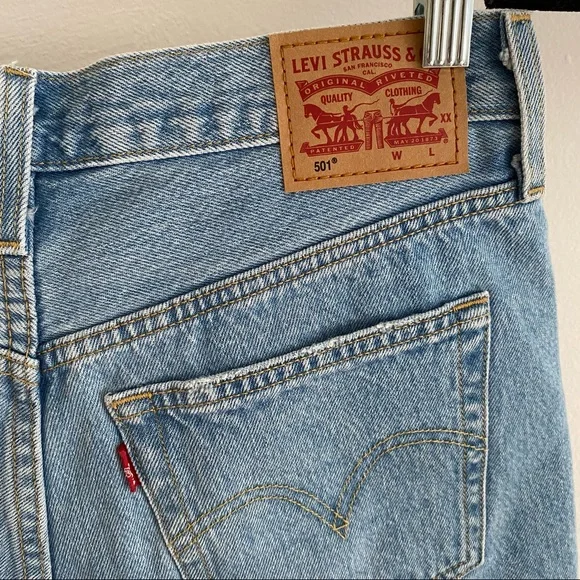 SOLD - Picture 4 of 8